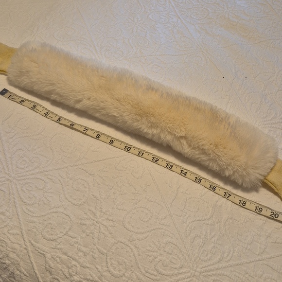 Neck Scarf - Picture 3 of 5